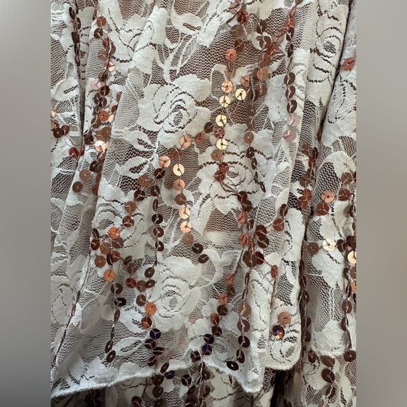 MAJORELLE Lace‎ Sequin Skirt - Picture 3 of 3